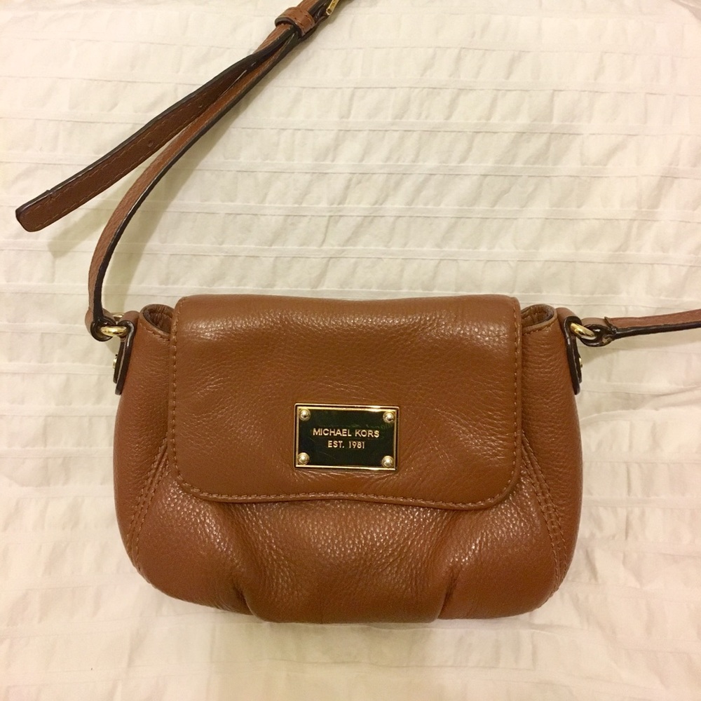 Used Michael Kors mini cross over